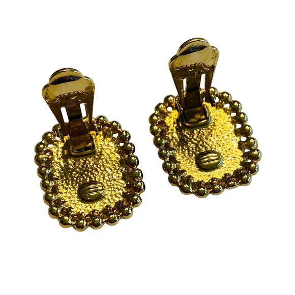 Vintage Sarah Coventry Clip On Earrings Faceted Black Stone Gold Bead Surround - Picture 5 of 7